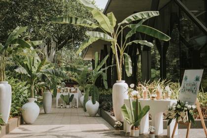 Aisle / Walkway and Gate / Entrance — Wedding decor — Alila Diwa Goa